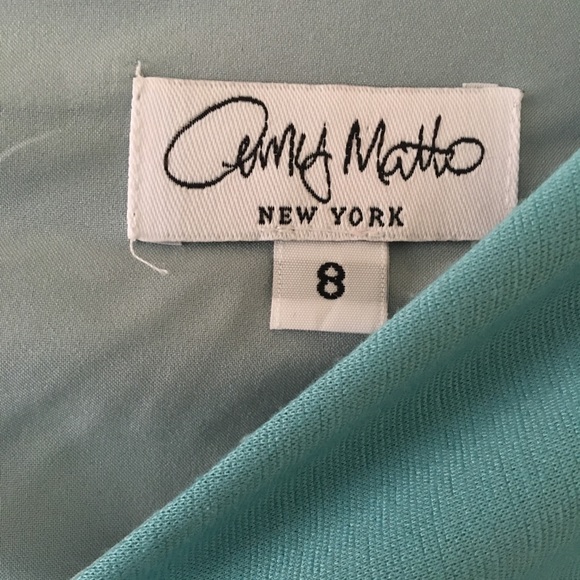 🌷Amy Matto New Twist Front Knit Dress 🌷 - Picture 3 of 5